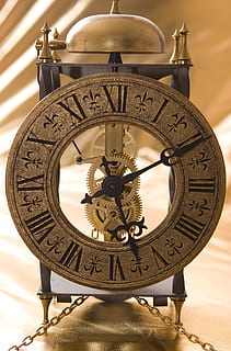 antiguo, cita, reloj, cuenta regresiva, fecha tope, marcar, elegante, oro, horas, medianoche, minutos, numerales, paso, punteros, presión, romano, segundo, brillante, hora, doce, vendimia, viento, , número, de cerca, circulo, forma geometrica, diseño, forma, día, centrarse en primer plano, nadie, naturaleza muerta, luz del sol, adentro, Números romanos, metal, exactitud, la cara del reloj, minutero, 2K, CC0, dominio público, libre de derechos