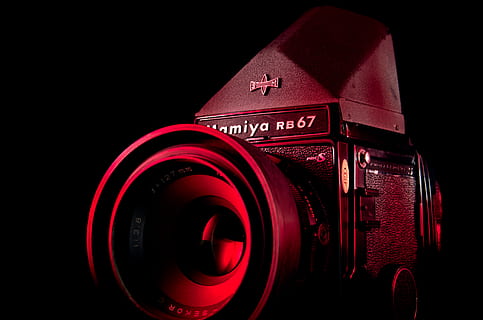 rød bro kamera, kamera, elektronik, film, kunst, fotograf, Foto, fotografering, analog, medium format, mamiya, analog kamera, film kamera, 120 format, 220 format, studie, digitalt kamera, kameralinsen, video kamera, linsedæksel, talte, rød, tæt på, sort baggrund, ulykker og katastrofer, teknologi, ingen mennesker, vestlige script, indendørs, sikkerhed, tekst, studio skud, nødudstyr, fotografering temaer, fotografisk udstyr, beskyttelse, objektiv - optisk instrument, meddelelse, haster, brandslange, 4K, CC0, offentligt domæne, royaltyfrie