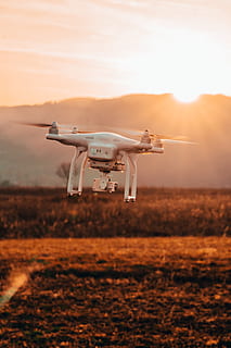 flyvende, Dji, fantom, 4, himmel, luftfartøj, solnedgang, drone, natur, teknologi, Midt i luften, fly, ingen mennesker, sollys, bevægelse, transportmidler, udendørs, overvågning, transportform, fokus på forgrunden, futuristisk, kamera - fotografisk udstyr, linseflare, 5K, CC0, offentligt domæne, royaltyfrie