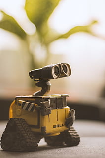 wall-e roboter, Spielzeug, keine Leute, Nahansicht, selektiver Fokus, Sicherheit, Tag, Schutz, Stillleben, Transportmittel, Landfahrzeug, Fokus auf den Vordergrund, Transport, Auto, Roboter, draußen, Tabelle, Technologie, Natur, klein, 5K, CC0, gemeinfrei, lizenzfrei