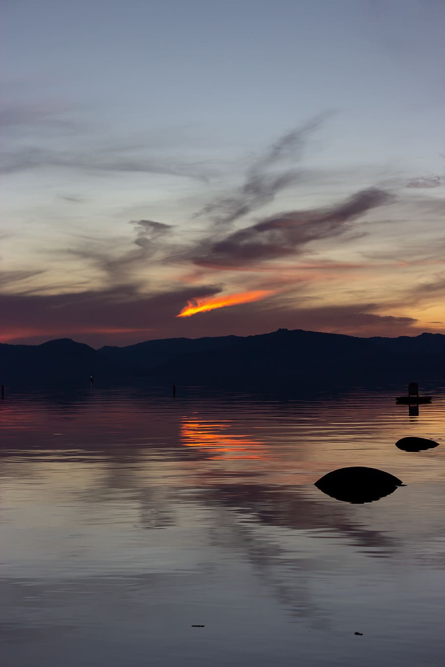 zonsondergang, hemel, romantisch, avond, humeur, wolken, rook, verlichting, zon, Golf, oranje, water, scenics - natuur, schoonheid in de natuur, wolk - lucht, rustige scène, kalmte, reflectie, waterkant, Oranje kleur, meer, natuur, idyllisch, silhouet, niet-stedelijke scène, geen mensen, buitenshuis, 5K