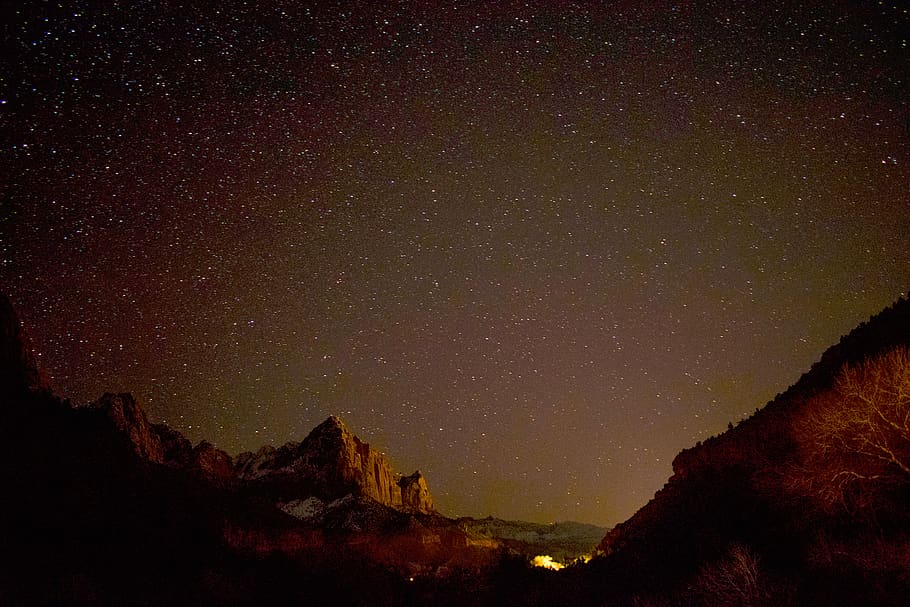 natur, bjerge, klipper, nat, himmel, stjerner, stjerne - rum, plads, astronomi, scenics - natur, skønhed i naturen, rolig scene, galakse, ro, ingen mennesker, bjerg, stjerne, idyllisk, klippe, rock-objekt, stjerne felt, silhuet, lav vinkel visning, Mælkevejen, rum og astronomi, 720P