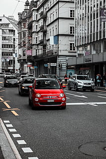 roter Mini Cooper, Asphalt, Person, Mensch, Straße, Fahrzeug, Automobil, Transport, Autobahn, Weg, Schweiz, Luzerne, Auto, Autofotografie, Tapete, entsättigt, Strassenfotografie, klein, Sportwagen, Luzern, Kraftfahrzeug, Transportmittel, Stadt, Gebäudehülle, die Architektur, Landfahrzeug, gebaute Struktur, Stadtstraße, Tag, die Straßenmarkierung, zufällige Menschen, Gebäude, Zeichen, Symbol, Markierung, rot, draußen, beschäftigt, 5K, CC0, gemeinfrei, lizenzfrei