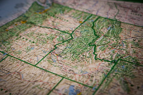 still, items, things, maps, topography, directions, map, selective focus, close-up, no people, travel, direction, text, indoors, guidance, full frame, high angle view, western script, communication, exploration, world map, holiday, travel destinations, backgrounds, journey, 2K