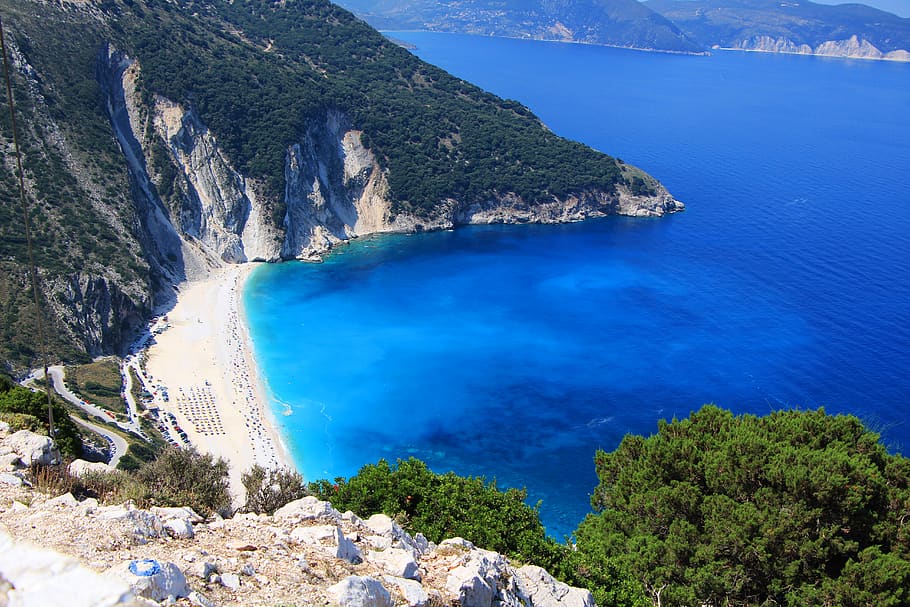 plajă, vară, mare, albastru, ionian, apă, scenice - natura, frumusețe în natură, o scenă liniștită, liniște, stâncă, Munte, natură, obiect de rocă, zi, vedere în unghi mare, solid, copac, teren, idilic, plantă, scenă non-urbană, nici o persoana, în aer liber, craterul vulcanic, turcoaz colorat, formare, dafin, putere în natură, 5K