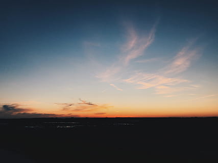 siluetă, Munte, de aur, ora, nori, peisaj, cer, apus de soare, frumusețe în natură, scenice - natura, liniște, o scenă liniștită, culoare portocalie, nor - cer, natură, mediu inconjurator, nici o persoana, idilic, în aer liber, scenă non-urbană, spațiu copie, întuneric, soare, orizont, 4K, CC0, domeniu public, fără drepturi de autor