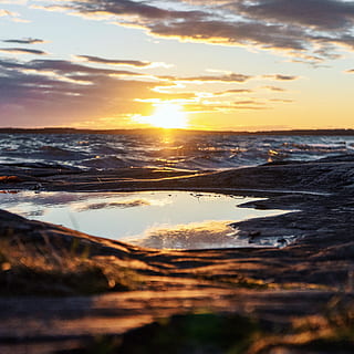 gris, muntanya, posta de sol, aigua, suècia, naturalesa, mariestad, platja, Costa, oceà, a l'aire lliure, mar, sunsetsun, reflexió de l’aigua, llum del sol, cel vermell, cel, sortida del sol, vespre, alba, contrast, terra, núvol - cel, bellesa a la natura, escenics - natura, tranquil·litat, escena tranquil·la, sol, reflexió, color taronja, llum solar, cap gent, idíl·lic, horitzó sobre l’aigua, flare de la lent, 4K, CC0, domini públic, lliure de regalies