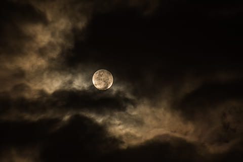 dark, night, clouds, sky, moon, round, circle, cloud - sky, full moon, space, astronomy, no people, nature, dramatic sky, beauty in nature, scenics - nature, low angle view, geometric shape, outdoors, shape, moonlight, planetary moon, astrology, eclipse, 4K, CC0, public domain, royalty free