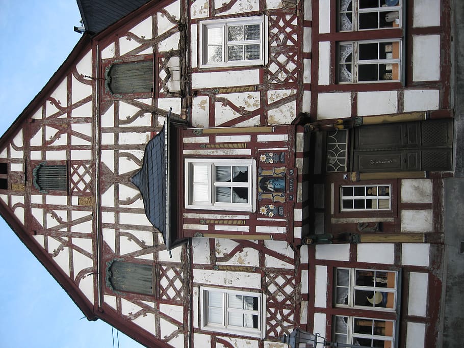 Německo, rhens, stavba, architektura, exteriér budovy, okno, budova, den, nikdo, rezidenční čtvrti, venku, nízký úhel pohledu, město, vzor, sklo - materiál, Příroda, Dům, starý, odraz, geometrický tvar, nebe, zaměřit se na popředí, 2K