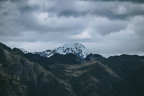 cim de muntanya, naturalesa, a l'aire lliure, cresta, muntanya, Serra, perú, ancash, pic, Alps, neu, gel, glacera, gris, paisatge, núvol - cel, bellesa a la natura, escenics - natura, cel, medi ambient, hivern, escena tranquil·la, temperatura de fred, tranquil·litat, escena no urbana, dia, cap gent, remot, núvol, muntanya nevada, formació, 5K, CC0, domini públic, lliure de regalies