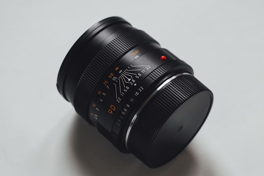lent de la càmera, electrònica, obturador, creatiu, foto, lent, metall, focus, cos, elegància, cercador, luxe, càmera, digital, 90 mm, analògic, antiguitat, 80 anys, fotogràfica, disseny, tecnologia, temes de fotografia, càmera - equip fotogràfic, equip fotogràfic, color negre, tir de l'estudi, lent - instrument òptic, sol objecte, a l'interior, càmera digital, primer pla, fons blanc, cap gent, modern, equipament, natura morta, lent - ull, cultura i entreteniment artístic, comunicació, càmera slr, 5K