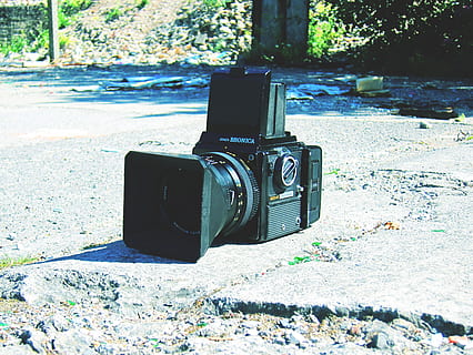 camera, retro, retro camera, retro tech, technology, photography, old camera, photo blog, lens, business, nature, day, sunlight, no people, outdoors, close-up, focus on foreground, land, field, plant, shadow, photography themes, tree, single object, photographic equipment, camera - photographic equipment, container, digital camera, 2K, CC0, public domain, royalty free