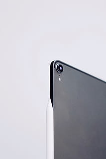 juodas Android telefonas, elektronika, telefonas, Mobilusis telefonas, kamera, „iPhone“, tablėtė, objektyvas, tech, programa, komunikacijos, prietaisą, pavara, minimalus, technologijos, obuolys, „ipad“, obuolių pieštukas, ipad pro, ekranas, studija, ryšį, belaidžio ryšio technologija, kopijavimo vietos, patalpose, baltas fonas, nėra žmonių, vienas objektas, Iš arti, paprastumas, kompiuterinis tinklas, internetas, tinklo jungties kištuką, nešiojamas informacijos įrenginys, kompiuteris, duomenis, natiurmortas, Iškirpti, elektros energijos, plieno, 4K, CC0, Viešasis domenas, nemokamai
