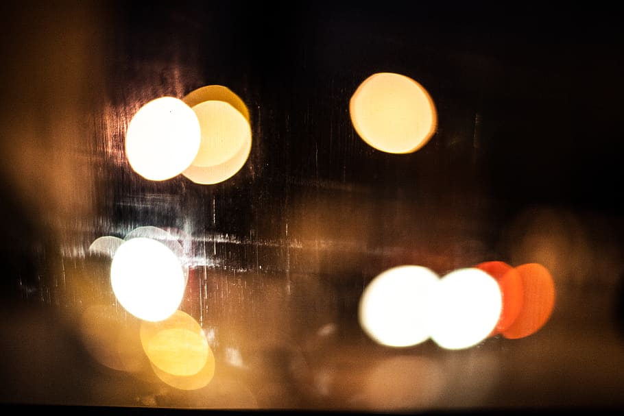 bokeh fotografie, světla, svítí, rozostření, odlesk objektivu, noc, nikdo, osvětlovací zařízení, světlo - přírodní jev, kruh, uvnitř, řeřavý, světlo, detail, pouliční osvětlení, umělecká kultura a zábava, geometrický tvar, pozadí, žlutá, tvar, okno, 5K