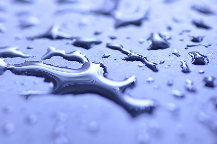 rosada, gotes, aigua, blau, superfície, fred, macro, patró, pluja, gotes de pluja, textura, gotes d’aigua, gotes d’aigua a la superfície, humit, enfocament selectiu, tir de l'estudi, a l'interior, cap gent, primer pla, porpra, naturalesa, color plata, metall, còpia espai, marc complet, fons, gris, menjar i beguda, producte diari, plata - metall, tirar, 4K