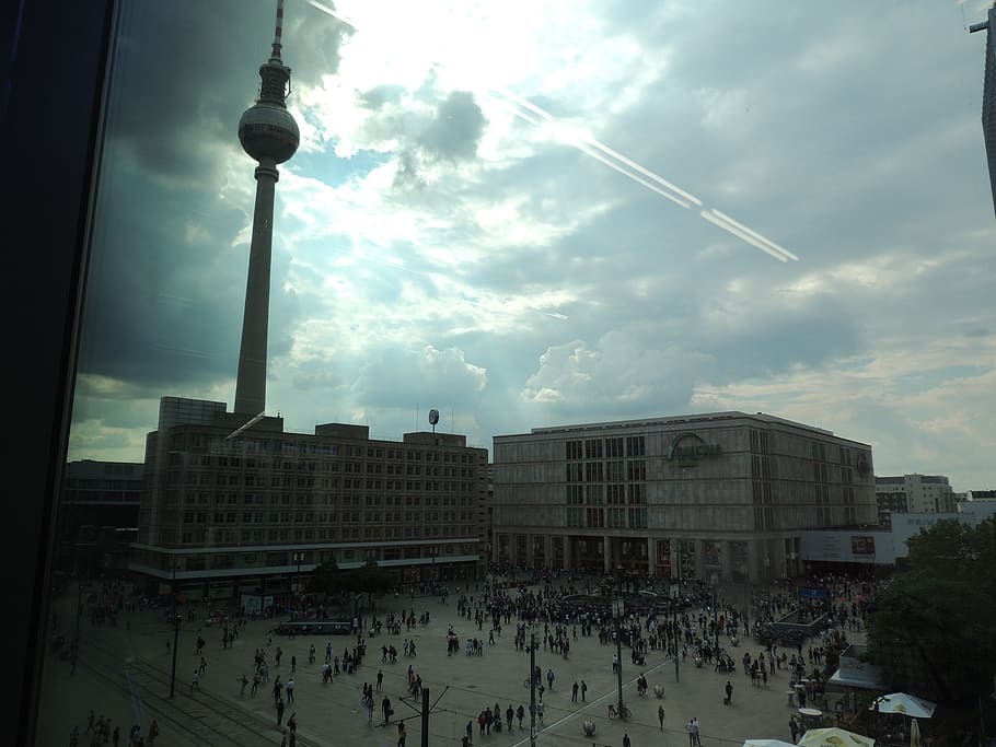 เบา, สถานที่, ท้องฟ้า, tvtower, กรุงเบอร์ลิน, Alexanderplatz, สถาปัตยกรรม, โครงสร้างที่สร้างขึ้น, ภายนอกอาคาร, กลุ่มคน, เมฆ - ท้องฟ้า, เมือง, การท่องเที่ยว, คนกลุ่มใหญ่, ฝูงชน, อาคาร, คนจริง, ธรรมชาติ, จุดหมายปลายทางการท่องเที่ยว, ชีวิตในเมือง, หอคอย, สูง - สูง, วัน, กลางแจ้ง, หน่อ, ตึกระฟ้า, 4K