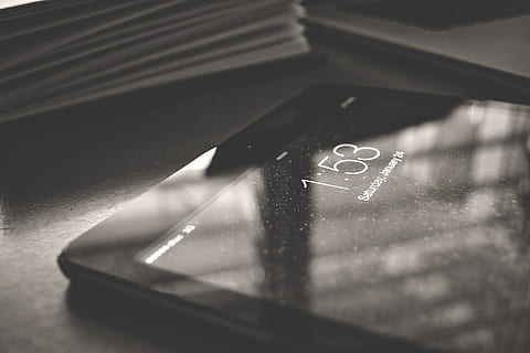 ipad air, black, white, photographed., closeup, view, time, date, clearly, visible., indoors, close-up, communication, no people, number, text, western script, selective focus, reflection, technology, window, wireless technology, sign, studio shot, glass - material, love, day, still life, creativity, arts culture and entertainment, 4K, CC0, public domain, royalty free