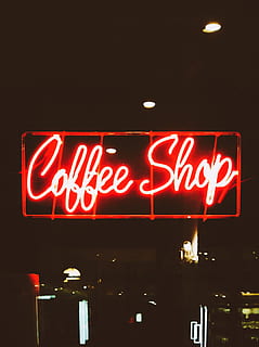 kaffe, nyc, belyst, natt, neon, tekst, kommunikasjon, belysningsutstyr, skilt, rød, vestlig skript, ingen folk, glødende, åpent skilt, arkitektur, butikk, restaurant, informasjon, by, mat og Drikke, kommersielt tegn, uteliv, mørk, lys, 4K, CC0, offentlig domene, opphavsrett gratis