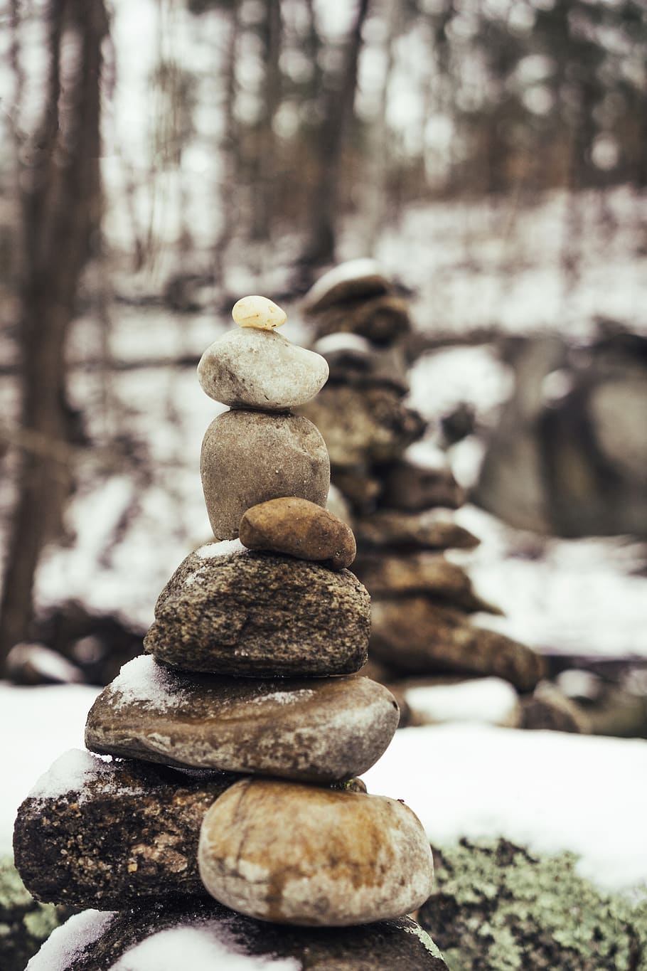 cairn sten, sten - objekt, zen-lignende, balance, solid, stak, klippe, natur, fokus på forgrunden, jord, ingen mennesker, rullesten, ro, rock-objekt, dag, træ, tæt på, rolig scene, sten-, Skov, udendørs, 5K