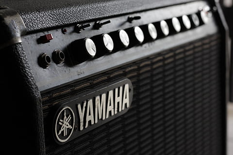 amplificatore, equalizzatore, musica, tecnologia, elettronico, attrezzatura, digitale, dj, canzone, strumento, studio, miscelazione, musicale, suono, musicista, cantando, consolle, mescolare, fonogramma, altoparlante, pannello, giocare, controllo, computer, mic, comunicazione, Radio, cultura artistica e intrattenimento, avvicinamento, testo, equipaggiamento audio, in stile retrò, colore nero, nessuno, sfondi, attrezzatura per la registrazione del suono, studio di registrazione, rumore, industria, materiale elettrico, musica rock, stazione radio, 5K
