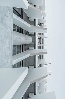 arhitektūra, ēka, infrastruktūru, struktūru, dibināšana, dzīvoklis, logi, condominium, viesnīca, uzbūvēta struktūra, kāpnes, nav cilvēku, pakāpieni un kāpnes, sēdeklis, margas, balta krāsa, dienā, ēkas ārpuse, krēsls, prombūtne, tukšs, ārā, modeli, tabula, koksne - materiāls, sienu veidošanas funkcija, 4K, CC0, publiskais domēns, bez atlīdzības