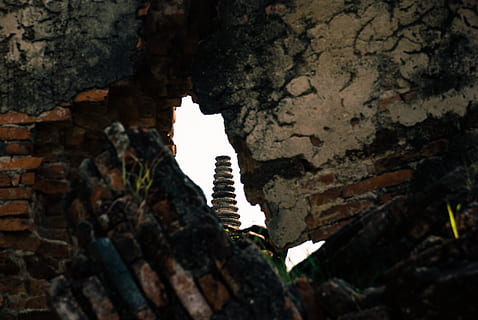 columna, paret, trencat, crack, textura, maó, pedra, llum, espiral, fletxa, grava, Tailàndia, cap gent, rock, sòlid, dia, naturalesa, a l'aire lliure, arquitectura, rock - object, primer pla, estructura construïda, planta, un animal, Color blanc, animal, creixement, funció de construcció de parets, temes d'animals, centrar-se en primer pla, 4K, CC0, domini públic, lliure de regalies
