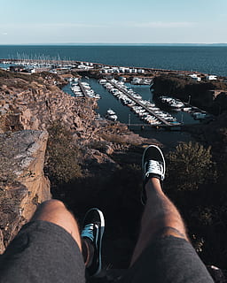 Suedia, Halmstad, copaci, ocean, mare, port, doc, roci, utilitare, dragoste, vară, barci, litoral, coastă, pantofi, Munte, apă, perspectivă personală, secțiune joasă, piciorul uman, stâncă, natură, oameni adevărați, partea corpului uman, parte a corpului, stiluri de viață, orizontul peste apă, solid, obiect de rocă, Activitatea de agrement, orizont, teren, pantof, cer, în aer liber, 4K, CC0, domeniu public, fără drepturi de autor