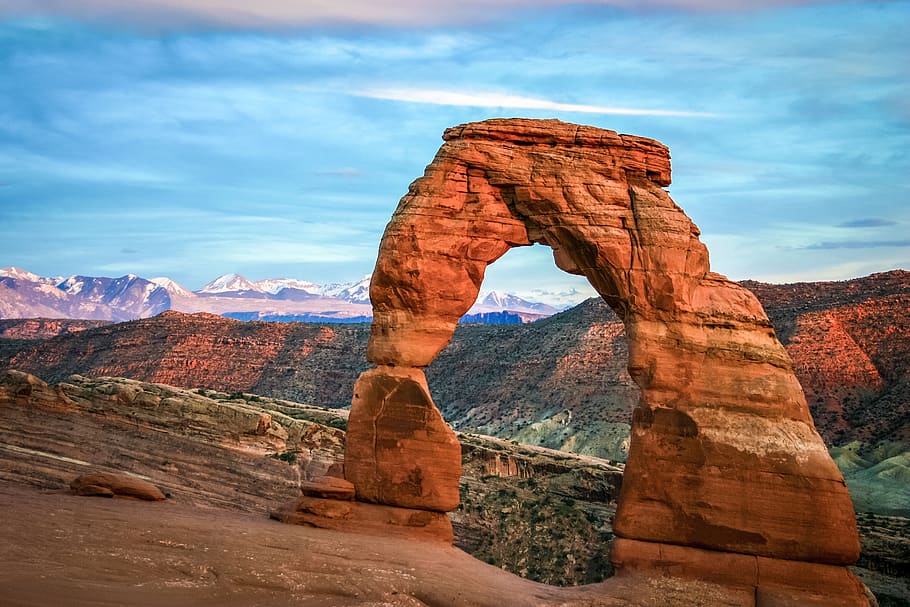arc delicat, utah, arc, edifici, arquitectura, arquejat, arc delicat, Estats Units, rock, a l'aire lliure, desert, canyon, redrock, senderisme, meravella, natural, Parc Nacional, naturalesa, rocós, vermell, paisatge, maó, formació de roca, rock - object, escenics - natura, cel, geologia, escena tranquil·la, destinacions de viatge, geografia física, escena no urbana, tranquil·litat, sòlid, bellesa a la natura, núvol - cel, arc natural, medi ambient, turisme, viatjar, cap gent, erosionat, clima, clima àrid, formació, gres, atmosfèric, 2K