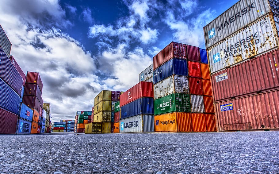 contenidor, port, càrrega, apilats, terminal de contenidors, manipulació de contenidors, centre de màrqueting, Alemanya, color, cel, núvols, hdr, contrast, rang dinàmic alt, colorit, contenidor de càrrega, indústria, horitzontal, exportar, arquitectura, pila, transport de mercaderies, Enviament, transport, núvol - cel, negocis, moll, aigua, moll comercial, naturalesa, estructura construïda, cap gent, magatzem, edifici, a l'aire lliure, 5K