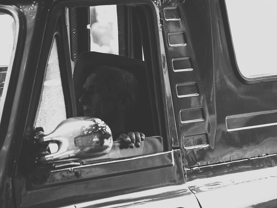 Cuba, Viñales, modo di trasporto, mezzi di trasporto, interno del veicolo, veicolo terrestre, finestra, auto, viaggio, veicolo a motore, in stile retrò, vetro - materiale, trasporto pubblico, giorno, nessuno, trasparente, posto a sedere, treno, trasporto ferroviario, avvicinamento, sedile del veicolo, all'aperto, 4K