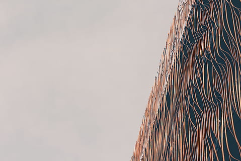 Himmel, Gebäude, Struktur, Fassade, minimal, Kupfer, die Architektur, modernes Design, abstrakt, Wasser, draußen, welligkeit, Sand, Düne, Boden, Natur, Wüste, Horizont, Landschaft, kopieren sie platz, keine Leute, Tag, gebaute Struktur, Flachwinkelansicht, klarer Himmel, Gebäudehülle, große Höhe, Muster, Dach, Nahansicht, Strohdach, hoher Abschnitt, Tier, Wandbau - Funktion, Palmblatt, 5K, CC0, gemeinfrei, lizenzfrei