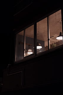 grå lysvindue, hjem indretning, vindue, belysning, lys, gade, cafe, vinduer, billedvindue, vindueskygge, gardin, gitter, dør, bygning, arkitektur, gelænder, skydedør, dæk, maskine, bilhjul, indendørs, ingen mennesker, bygget struktur, glas - materiale, gennemsigtig, mørk, afspejling, natur, træ - materiale, belyst, dag, sollys, trappe, loft, tagbjælke, 4K, CC0, offentligt domæne, royaltyfrie