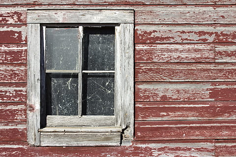 4-panel, 4- panel glas vindue, grå, træ-, ramme, vindue, rustik, lade, kabine, rød, baggrund, træ, hus, arkitektur, bygning, peeling, malet, vinduesramme, vindueskant, træoverflade, nebraska, gammel, landdistrikterne, gård, bygget struktur, bygning udvendig, lukket, træ - materiale, ingen mennesker, murbygningsfunktion, glas - materiale, dør, dag, indgang, forvitret, væg, udendørs, boligområde, sikkerhed, mursten, forringelse, 5K, CC0, offentligt domæne, royaltyfrie