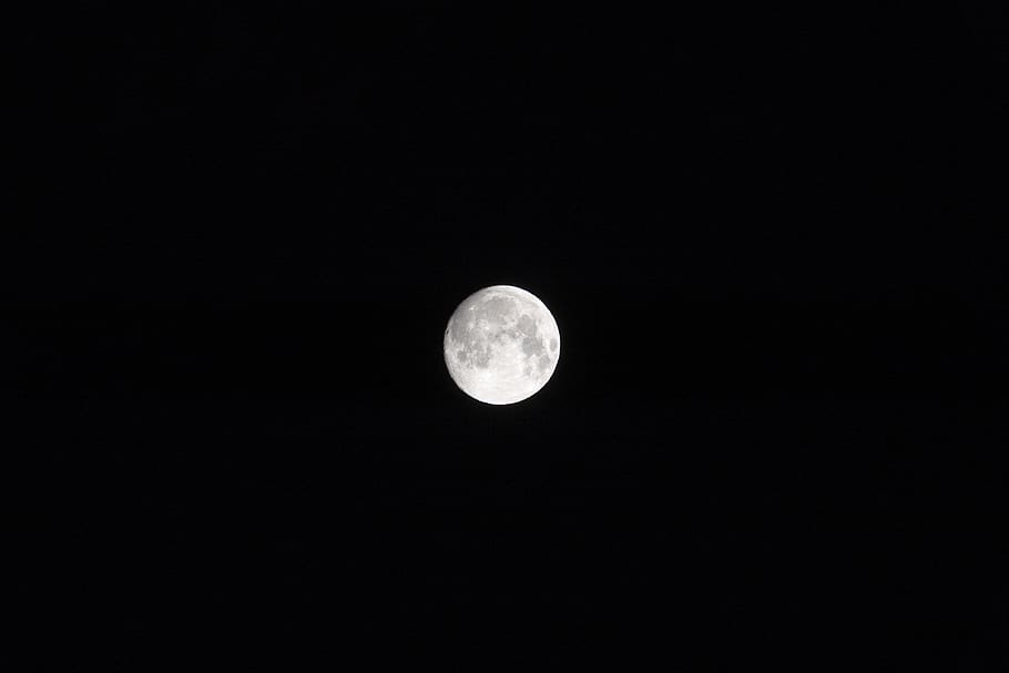 ple, lluna, nit, astronomia, espai, univers, espai exterior, lluna plena, a l'aire lliure, vaasa, Finlàndia, cel, cercle, rodó, brillant, astrofotografia, fosc, blanc i negre, cel nocturn, mond, nacht, bellesa a la natura, forma geomètrica, escenics - natura, Lluna planetària, tranquil·litat, forma, cap gent, naturalesa, escena tranquil·la, còpia espai, idíl·lic, vista d’angle baix, espai i astronomia, astrologia, fons negre, llum de la lluna, 4K