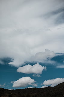 himmel, skyer, landskab, wallapper, tapet, natur, sky - himmel, skønhed i naturen, scenics - natur, rolig scene, ro, bjerg, ikke-urbane scene, dag, ingen mennesker, lav vinkel visning, miljø, udendørs, idyllisk, overskyet, fjern, jord, 5K, CC0, offentligt domæne, royaltyfrie