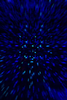 abstract, fundal, frumos, frumuseţe, estompa, luminos, catchlight, cerc, a închide, culoare, colorat, concept, creativitate, decor, descriptiv, proiecta, efect, extravagant, Modă, semnal luminos, sticlă, luciu, strălucire, imagine, ușoară, modern, ornamente, model, razele, roșu, reflecţie, rundă, forme, strălucitor, lucios, sferă, loc, vârtej, textură, translucid, transparent, vibrant, viu, tapet, albastru, fundaluri, iluminat, mişcare, nici o persoana, tehnologie, cadru complet, noapte, lumină - fenomen natural, mișcare încețoșată, echipamente de iluminat, defocalizat, Fundal negru, formă, artă și sculptură, natură, 4K, CC0, domeniu public, fără drepturi de autor