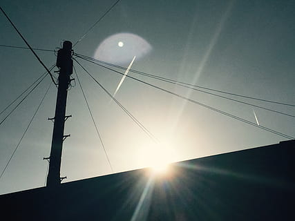 sun, sky, light, plane, airplanes, ambient, calm, sunrise, cable, low angle view, technology, connection, nature, lens flare, electricity, power line, silhouette, sunlight, sunbeam, no people, moon, power supply, bright, beauty in nature, dusk, electricity pylon, outdoors, telephone line, vapor trail, electrical equipment, 2K, CC0, public domain, royalty free