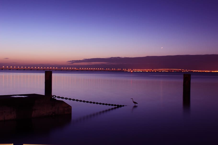 strand, baggrund, landskab, smuk, natur, lang, udstilling, himmel, vand, rejse, solnedgang, Spanien, udendørs, hav, udsigt, sol, klippe, naturskøn, kystlinje, blå, skønhed, turisme, ferie, ocean, bølge, afspejling, arkitektur, belyst, silhuet, bygget struktur, scenics - natur, bro, transportmidler, skumring, nat, ro, rolig scene, skønhed i naturen, bro - menneskeskabt struktur, ingen mennesker, lilla, 5K