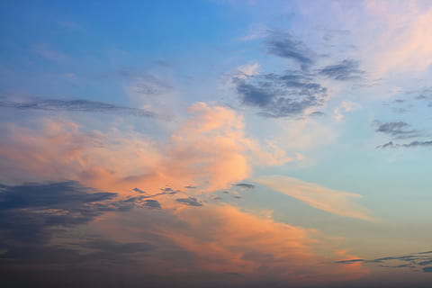 fons, núvol, cloudscape, color, dramàtica, vespre, cel, horitzontal, idíl·lic, paisatge, llum, al matí, ningú, taronja, panoràmica, porpra, vermell, escena, escènic, espai, estiu, sol, llum solar, sortida del sol, posta de sol, tranquil, crepuscle, vibrant, violeta, temps, groc, núvol - cel, bellesa a la natura, escenics - natura, tranquil·litat, escena tranquil·la, vista d’angle baix, cap gent, color taronja, naturalesa, a l'aire lliure, cel dramàtic, dia, escena no urbana, marc complet, cel malhumorat, meteorologia, cel romàntic, 4K, CC0, domini públic, lliure de regalies