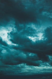 Russia, Barnaul, nuvole, nube, blu, tuono, contrasto, pioggia, aria, acqua, cielo, nuvola - cielo, tempesta, sfondi, cielo drammatico, buio, Cloudscape, nuvola temporalesca, nessuno, nuvoloso, bellezza nella natura, natura, temporale, infausto, atmosfera, ambiente, cielo lunatico, vento, scenics - natura, meteorologia, astratto, clima, wispy, 5K, CC0, dominio pubblico, privo di copyright