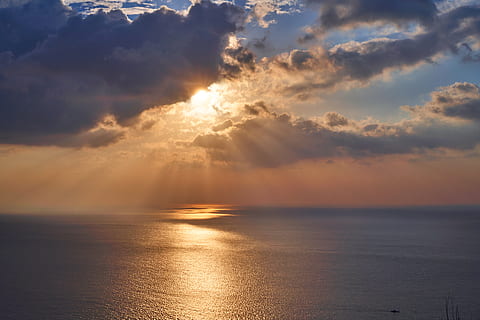 havet under sollys, sollys, natur, flare, lys, udendørs, himmel, taiwan, Kenting, guanshan lookout, skumring, solnedgang, vejr, horisont, hav, vand, ocean, sol, rejse, ferie, smuk, scenics - natur, horisont over vand, skønhed i naturen, sky - himmel, ro, afspejling, rolig scene, idyllisk, solstråle, ingen mennesker, havnefronten, 8K, CC0, offentligt domæne, royaltyfrie