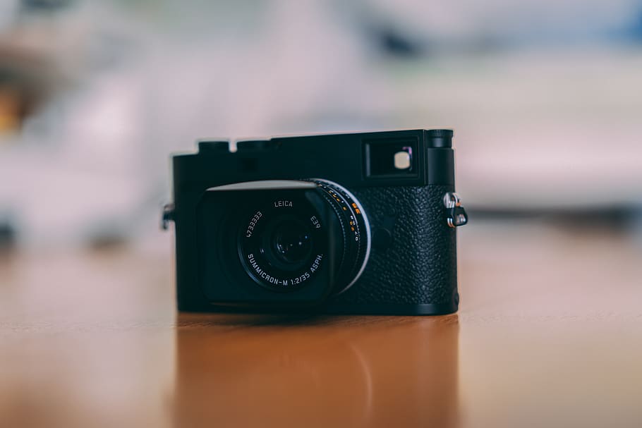 negre, càmera dslr, taula, electrònica, càmera, càmera digital, corretja, leica, tapa de lent, lent de la càmera, fotografia, foto, símbol, logotip, marca comercial, silueta, adaptador, passadís, fusta, collage, publicitat, pòster, càmera de vídeo, temes de fotografia, càmera - equip fotogràfic, tecnologia, equip fotogràfic, estil retro, lent - instrument òptic, enfocament selectiu, fotografiar, centrar-se en primer pla, activitat, primer pla, modern, antiguitat, cap gent, sol objecte, a l'interior, dia, càmera slr, 8K