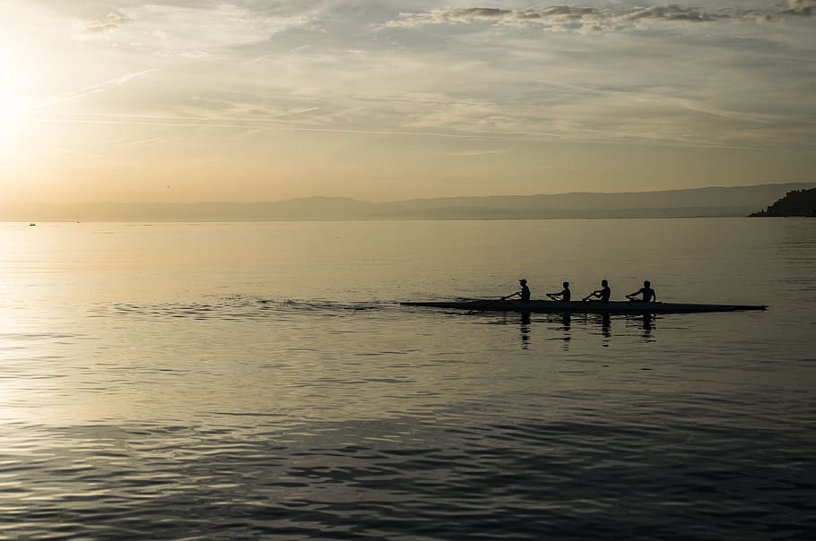 Wolke, Sonne, suisse, Lacleman, Landschaft, Ruderer, See, Wasser, Wasserfahrzeug, Transport, Ufergegend, Himmel, Silhouette, Schönheit in der Natur, Sonnenuntergang, Transportmittel, echte Menschen, Meer, Szenen - Natur, ruhige Szene, Natur, Ruhe, Männer, Menschen, nicht erkennbare Person, Gruppe von Leuten, Rudern, draußen, paddeln, Ruderboot, 4K
