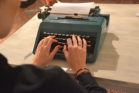 typewriter, secretary, write, machine, retro, type, nostalgia, keyboard, author, text, office, journalism, letters, book, page, paper, adult, people, indoors, rear view, human body part, men, technology, table, sitting, high angle view, hand, day, women, human hand, two people, leisure activity, sunlight, occupation, music, over the shoulder view, 2K, CC0, public domain, royalty free
