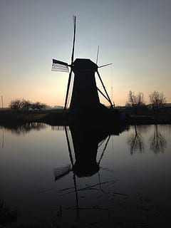 Holandia, kinderdijk, odbicie, zachód słońca, volt, cień, wiatrak, budowa, unesco, piękny, krajobraz, stary, holenderski, niebo, wytwarzanie paliwa i energii, energia odnawialna, alternatywna energia, turbina wiatrowa, turbina, woda, moc wiatru, ochrona środowiska, jezioro, nabrzeże, środowisko, tradycyjny wiatrak, sylwetka, Natura, spokój, żadnych ludzi, 2K, CC0, domena publiczna, darmowe zdjęcia