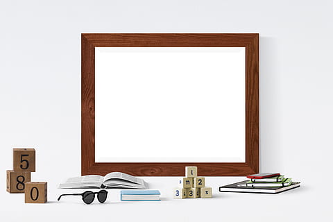 plakatas, kadras, dėžės, knygos, sunglass, nėra žmonių, kopijavimo vietos, patalpose, kadrą, mediena - medžiaga, studija, tuščias, technologijos, stalas, lentelė, baldai, baltas fonas, balta spalva, verslą, kompiuterinė įranga, darbastalio kompiuteris, Iškirpti, Kompiuterio monitorius, kompiuteris, 2K, CC0, Viešasis domenas, nemokamai
