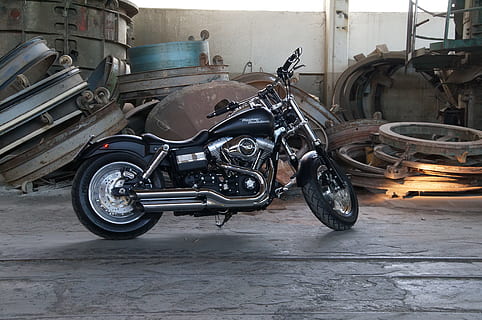 ล้อ, ระบบการขนส่ง, รถ, เครื่องยนต์, พาหนะ, ฮาร์เลย์, Harley-Davidson, รถจักรยานยนต์, Motorrad, เครื่อง, จักรยาน, ขับรถ, อำนาจ, ความเร็ว, โหมดการขนส่ง, ยานพาหนะบก, การขนส่ง, ยานยนต์, เครื่องเขียน, วัน, สไตล์ย้อนยุค, ไม่มีคน, เก่า, ในบ้าน, โลหะ, ถนน, สถาปัตยกรรม, มุมมองด้านข้าง, รถโบราณ, โรงรถ, 4K, CC0, โดเมนสาธารณะ, ค่าลิขสิทธิ์ฟรี