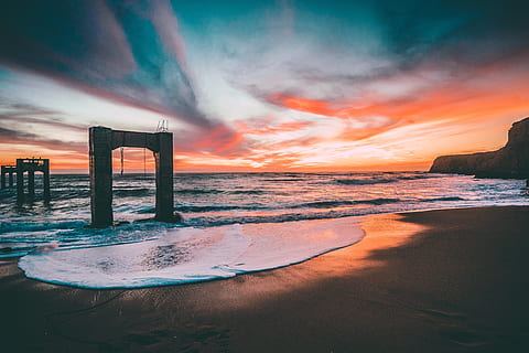 plajă, apus de soare, nisip, ocean, mare, coastă, apă, concediu de odihna, romantic, peisaj, decor, colorat, dig, cer, teren, nor - cer, arhitectură, construită, frumusețe în natură, natură, scenice - natura, orizont, orizontul peste apă, culoare portocalie, mişcare, nici o persoana, liniște, în aer liber, dafin, 5K, CC0, domeniu public, fără drepturi de autor