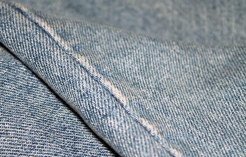 struttura, Materiale, tessuto, tessile, fazzoletto di carta, denim, filo, stringa, cucitura, jeans, fotogramma intero, abbigliamento casual, sfondi, strutturato, avvicinamento, nessuno, capi di abbigliamento, in casa, moda, blu, modello, natura morta, messa a fuoco selettiva, industria tessile, indumento, 2K, CC0, dominio pubblico, privo di copyright