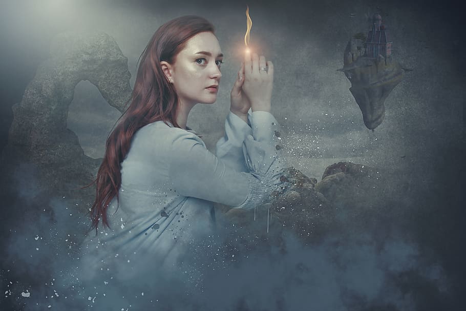 fantasia, gòtic, fosc, somni, llum, seguiu la llum, femella, dona, noia, jove, bellesa, model, foc, casa, casa de fantasia, màgia, foc màgic, roques, cel, misteri, misteriós, esperit, fantasma, tapa de llibre, Photoshop, adult jove, adult, fum - estructura física, dones, una persona, retrat, cabell, dones joves, a l'interior, cintura cap amunt, pentinat, cabell llarg, mirant, estrany, femelles, compost digital, contemplació, dona guapa, 4K